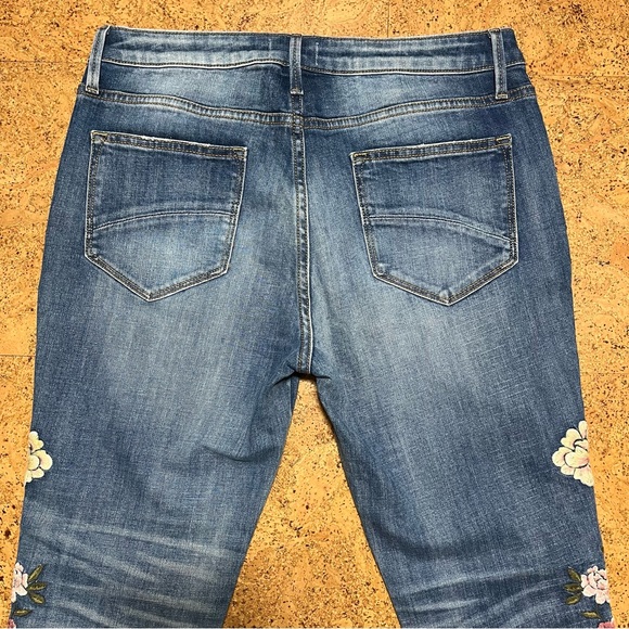 Driftwood Jackie High Rise Floral Embroidery Jeans Sz 32 X 29 - Picture 13 of 16